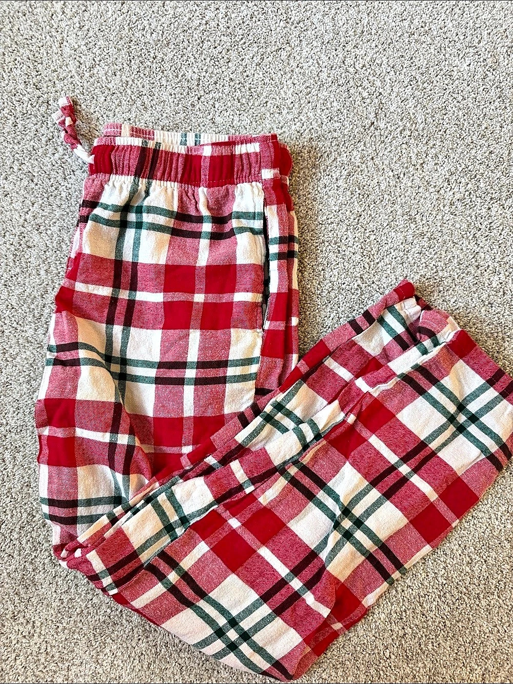Old Navy Christmas Flannel Pajama Pants Plaid Red & Green (Large)